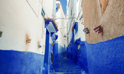 Wandverzierte Blaue Treppe